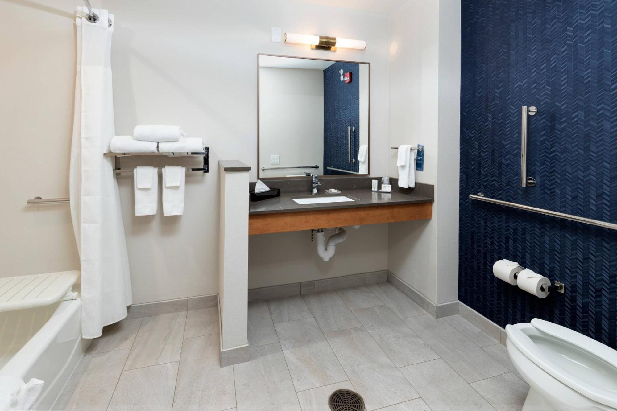 Fairfield Inn & Suites Morganton Historic Downtown Экстерьер фото